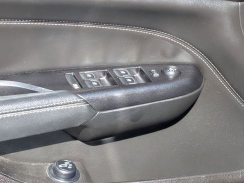 Used 2016 Cadillac SRX Luxury FWD image 16