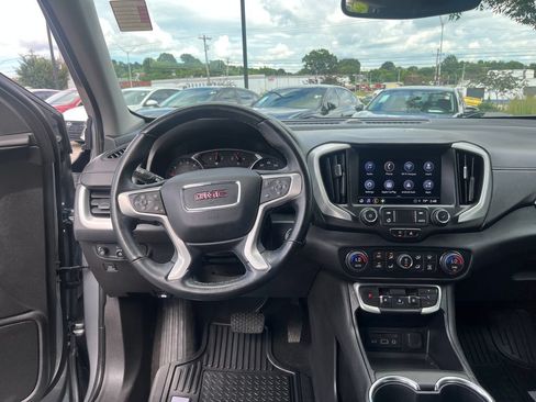 Used 2023 GMC Terrain SLT AWD/4WD image 22