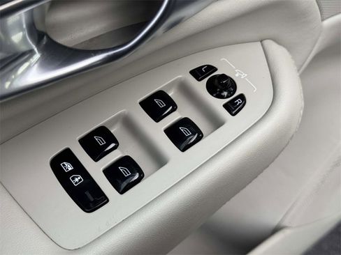 Certified 2024 Volvo XC90 B5 Core w/ Protection Package Premier image 15