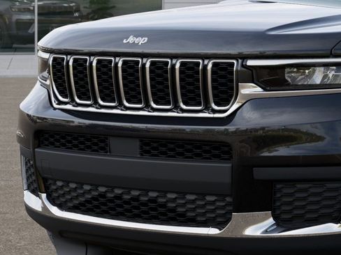 New 2025 Jeep Grand Cherokee L Laredo w/ Luxury Tech Group I image 11
