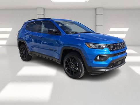 New 2026 Jeep Compass Latitude image 7