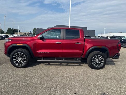 Used 2023 GMC Canyon Denali AWD/4WD image 4
