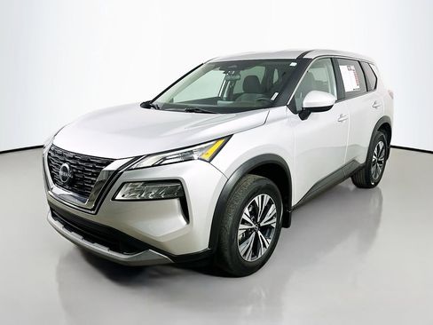 Used 2023 Nissan Rogue SV AWD/4WD image 3