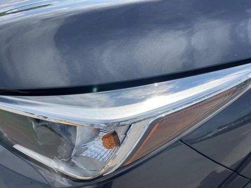 Certified 2024 Subaru Crosstrek 2.0i AWD/4WD image 9