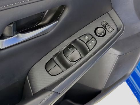 Used 2025 Nissan Sentra SV FWD image 20