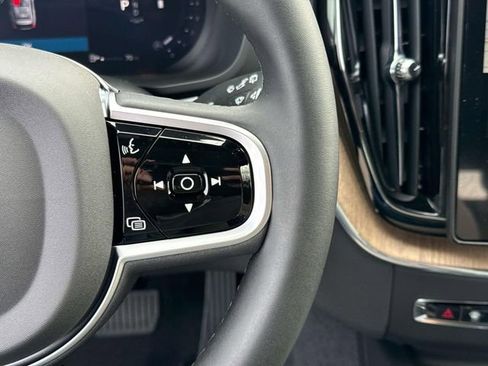 New 2026 Volvo XC60 B5 Plus image 26