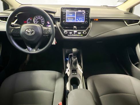 Used 2021 Toyota Corolla LE FWD image 28