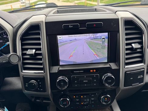 Used 2018 Ford F250 Lariat w/ Chrome Package image 16