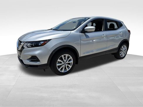Used 2022 Nissan Rogue Sport S FWD image 3