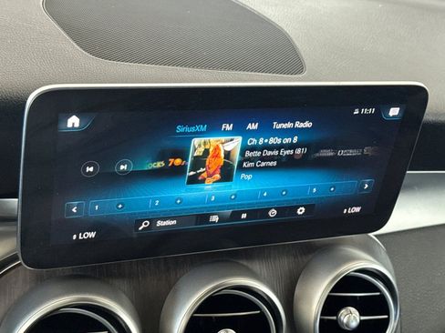 Used 2022 Mercedes-Benz GLC 300 4MATIC image 15