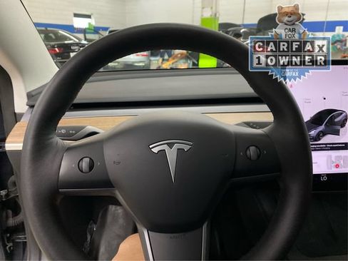 Used 2022 Tesla Model 3 Long Range AWD/4WD image 23