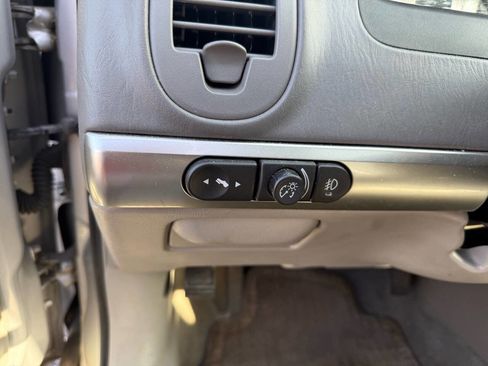 Used 2004 Chevrolet Malibu LT w/ Preferred Equipment Group FWD image 26