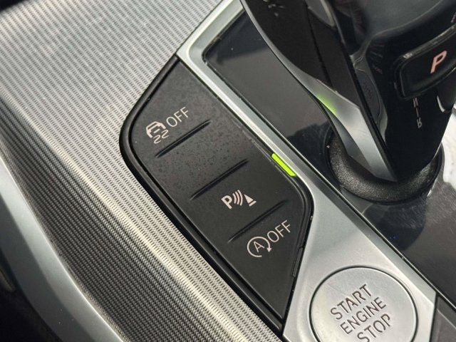 Used 2020 BMW 330i xDrive Sedan w/ M Sport Package AWD/4WD image 46