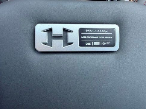 New 2026 Ford F250 Lariat w/ Black Appearance Package AWD/4WD image 8