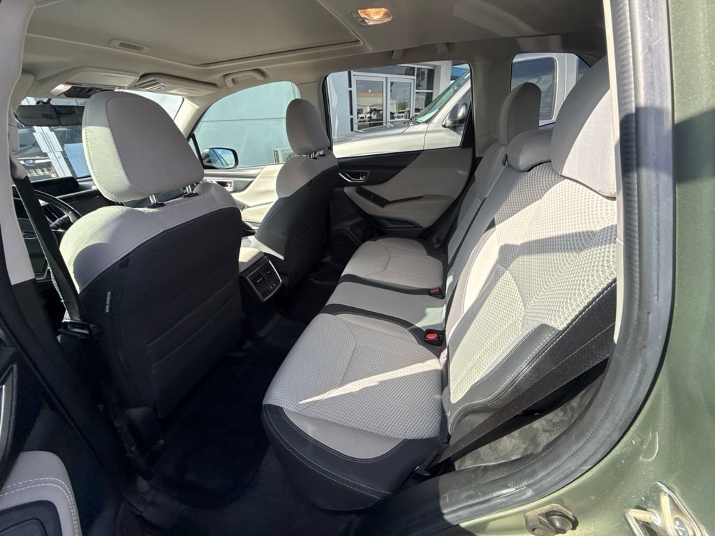 Used 2019 Subaru Forester Premium AWD/4WD image 6