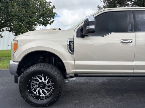 Used 2017 Ford F350 King Ranch w/ King Ranch Ultimate Package AWD/4WD image 3