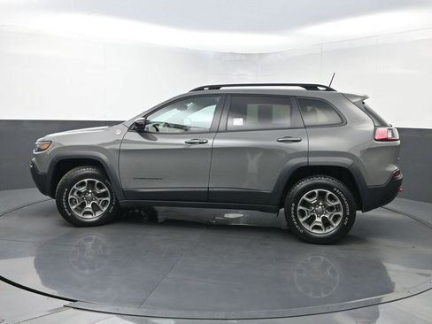 Used 2022 Jeep Cherokee Trailhawk image 40