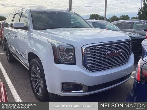 Used 2017 GMC Yukon XL Denali w/ Open Road Package AWD/4WD image 3