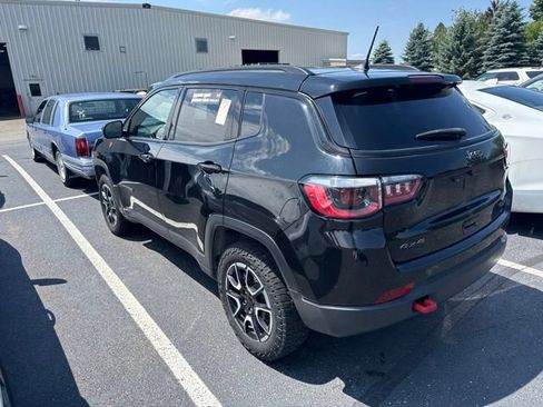Used 2024 Jeep Compass Trailhawk AWD/4WD image 1
