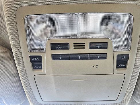 Used 2016 Toyota Highlander XLE image 23