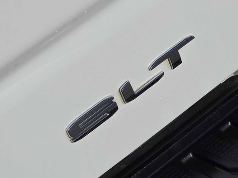 Used 2020 GMC Sierra 1500 SLT image 11