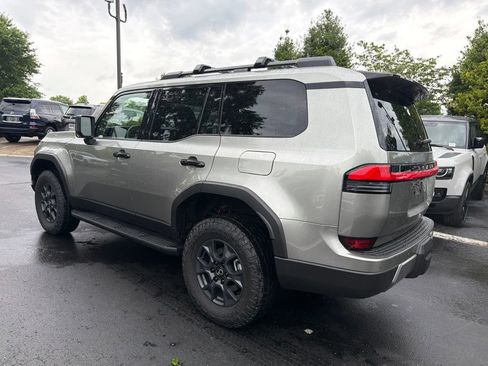 Used 2026 Lexus GX 550 AWD/4WD image 4