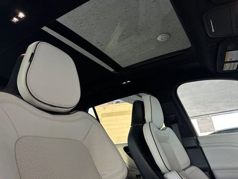 New 2026 Lincoln Aviator Black Label w/ Jet Appearance Package image 17