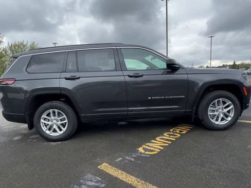 New 2026 Jeep Grand Cherokee L 4WD image 9
