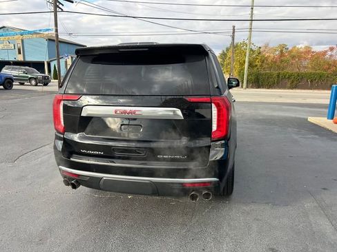 Used 2021 GMC Yukon Denali w/ Denali Premium Package image 7