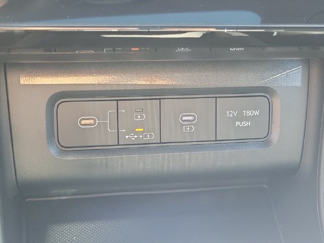 New 2026 Hyundai Tucson Limited w/ Tow & Go Package AWD/4WD image 15