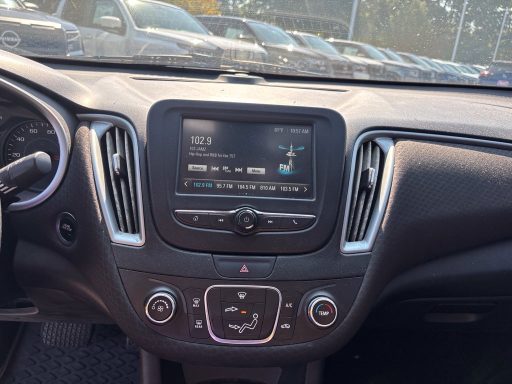 Used 2018 Chevrolet Malibu LS FWD image 11