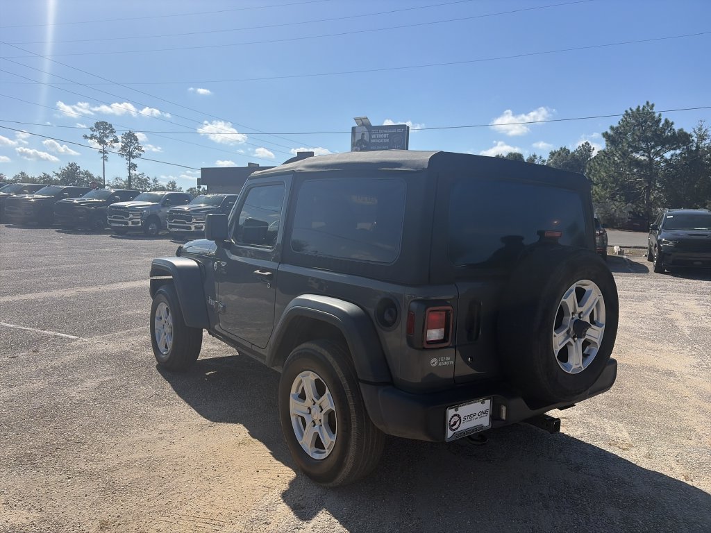 Used 2020 Jeep Wrangler Sport AWD/4WD image 4