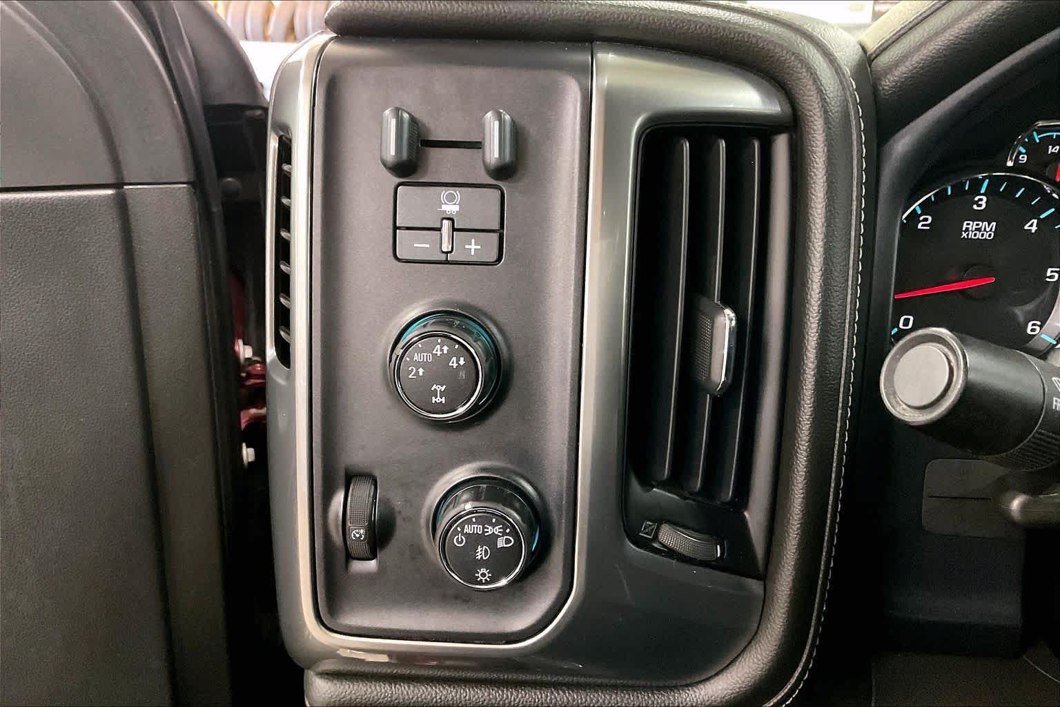 Used 2015 Chevrolet Silverado 1500 LTZ w/ LTZ Plus Package AWD/4WD image 33