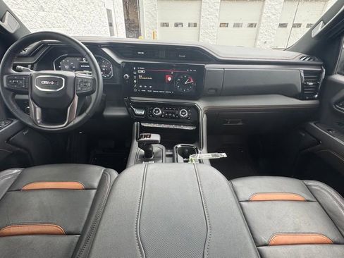 Used 2024 GMC Sierra 1500 AT4 w/ Technology Package image 16