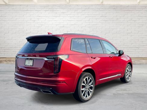 Certified 2024 Cadillac XT6 Sport w/ Platinum Package AWD/4WD image 3