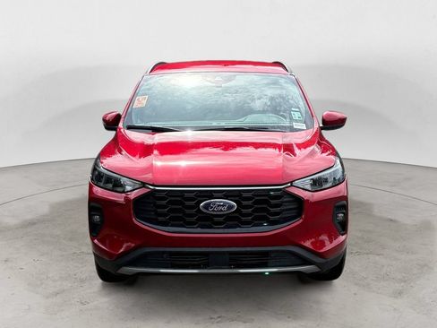 Used 2025 Ford Escape ST-Line Select AWD/4WD image 2