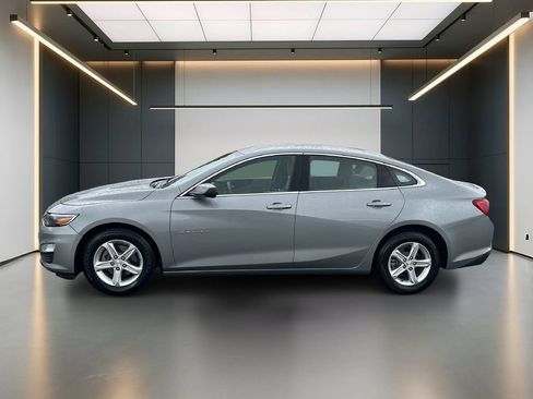 Used 2024 Chevrolet Malibu LS FWD image 2
