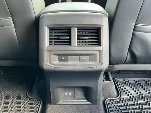 Used 2022 Volkswagen Atlas Cross Sport SEL Premium R-Line image 14