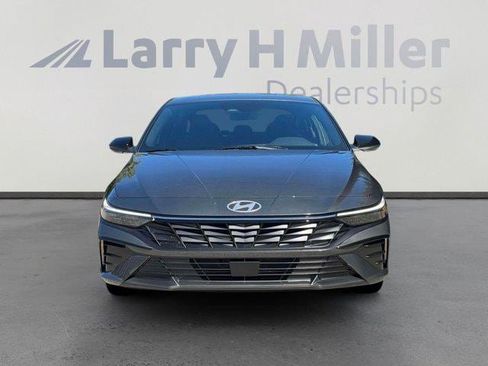 New 2026 Hyundai Elantra SEL Sport FWD image 12