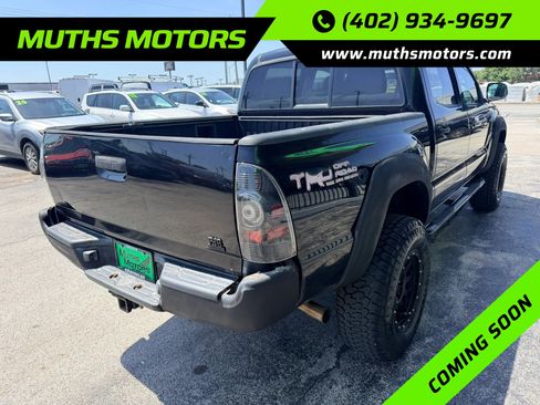 Used 2011 Toyota Tacoma 4x4 Double Cab w/ Convenience Pkg image 3