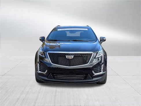 Certified 2022 Cadillac XT5 Sportv w/ Technology Package image 2