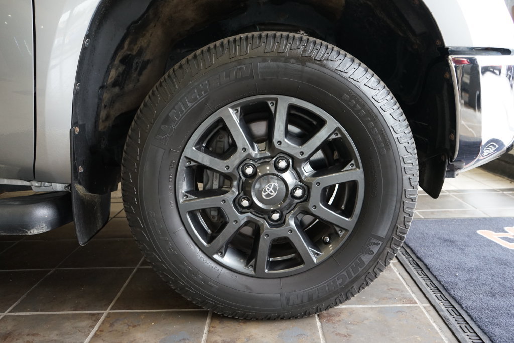 Used 2014 Toyota Tundra SR5 AWD/4WD image 47
