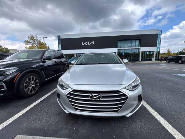 Used 2018 Hyundai Elantra SE w/ SE Connectivity Package 04 FWD image 7