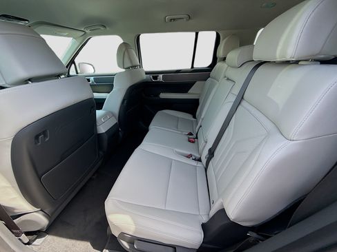 New 2026 Hyundai Santa Fe SEL FWD image 17