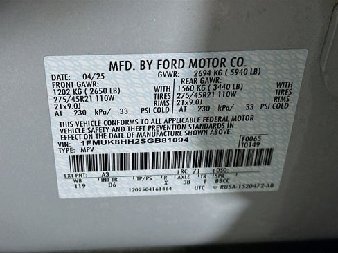 Used 2025 Ford Explorer Platinum w/ LUX Leather Package image 12