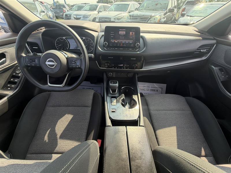 Used 2022 Nissan Rogue SV FWD image 24