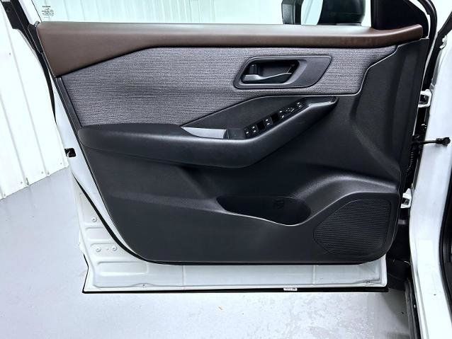 Certified 2023 Nissan Rogue S AWD/4WD image 9