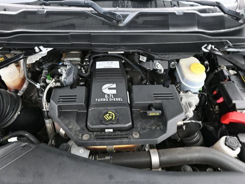 Used 2021 RAM 2500 Big Horn image 21