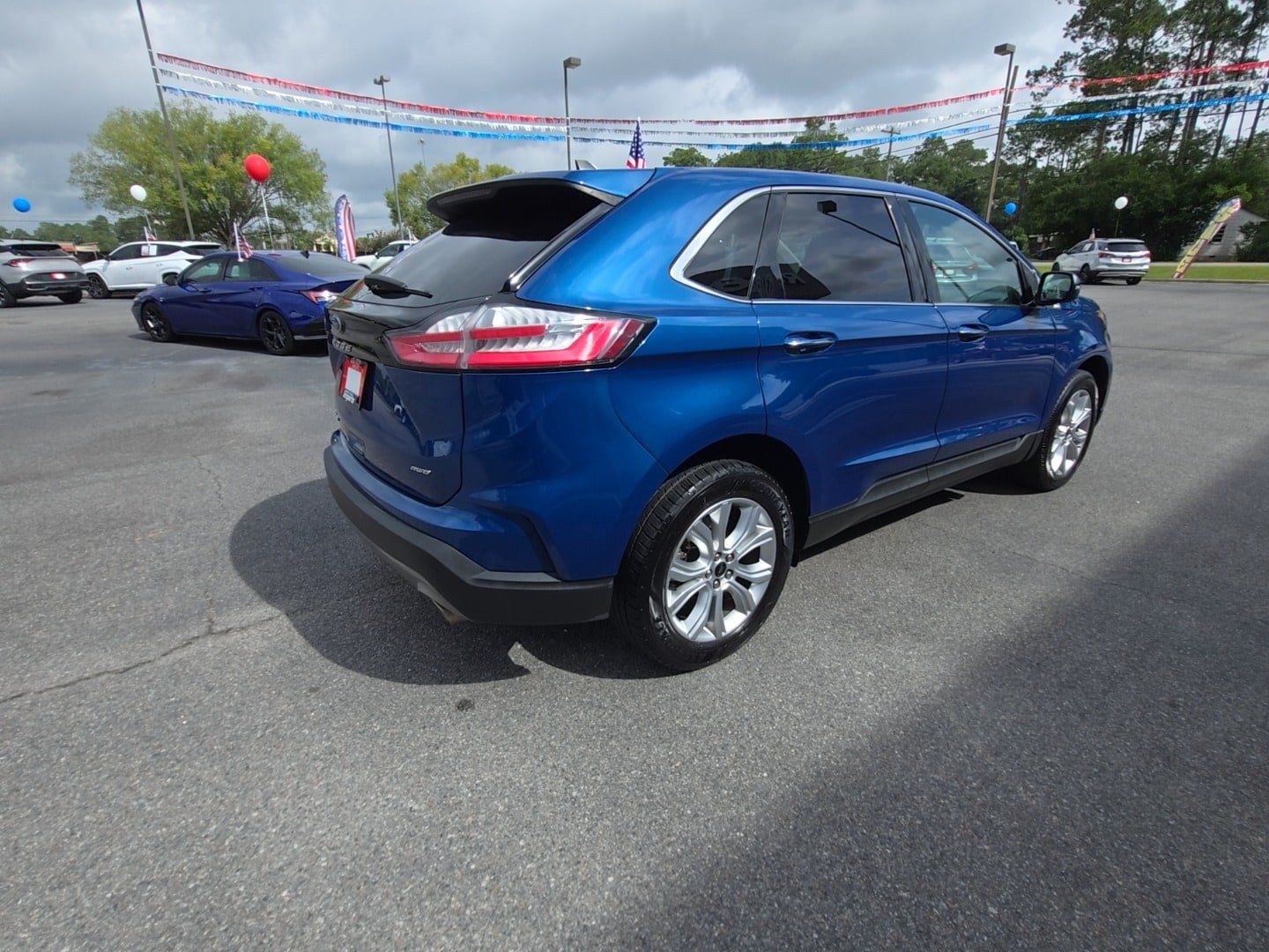 Used 2023 Ford Edge Titanium w/ Cargo Accessory Package AWD/4WD image 6