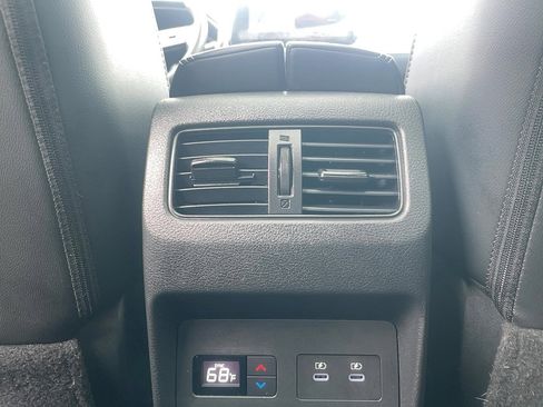 Used 2024 Nissan Rogue SL w/ SL Premium Package AWD/4WD image 8